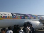 Nokia Hosts Sky Party In Lumia-Hued Aircraft