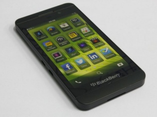 Review: BlackBerry Z10 Review: BlackBerry Z10