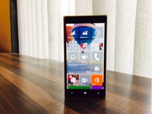 How To: Install Windows 10 On Your Lumia Smartphone How To: Install Windows 10 On Your Lumia Smartphone