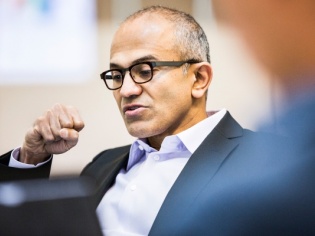 Microsoft's Mobile Future Now Depends On Windows 10 Microsoft's Mobile Future Now Depends On Windows 10