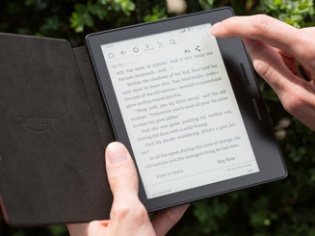 Amazon's Kindle Oasis: Almost Paper Amazon's Kindle Oasis: Almost Paper